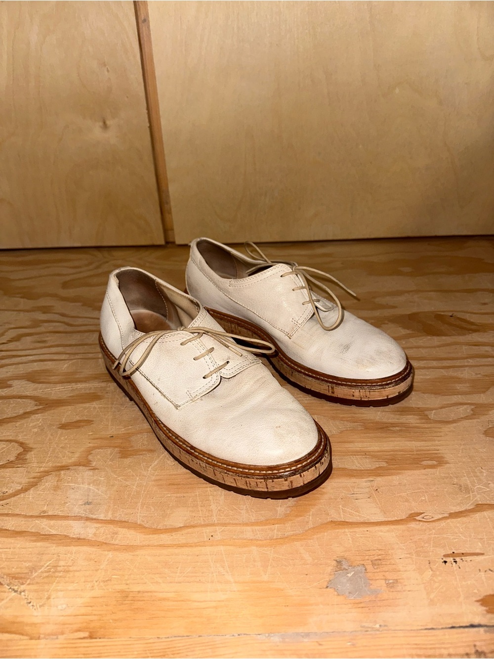 AGL Leather Lace-Up Platform Oxfords in Cream